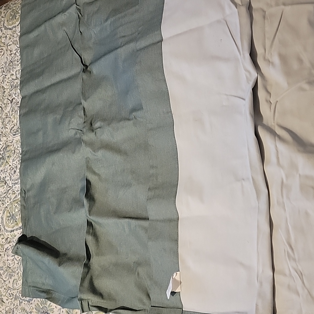 1 pair of black out curtains